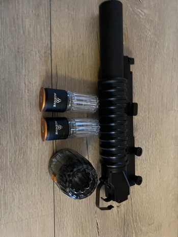 Afbeelding 2 van Grenade launcher met 2 granaten en speedloader