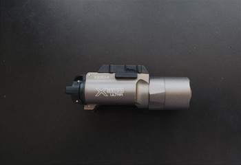 Afbeelding 2 van Surefire X300U-A REPLICA from SOTAC