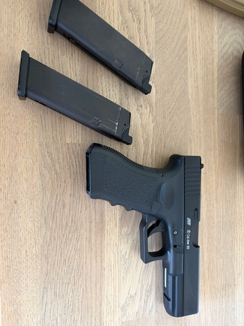 Imagen 3 de Compleet Airsoft Arsenaal 1 main 2 side arms