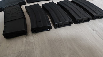 Afbeelding 2 van 8 magazijnen voor 80 euro