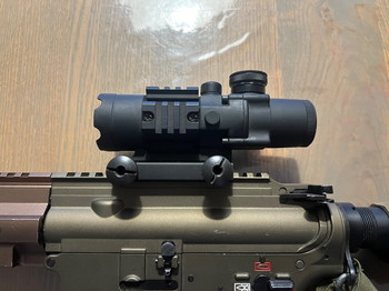 Image 4 pour HK416 metal met 3 mid caps acog scope en peq box