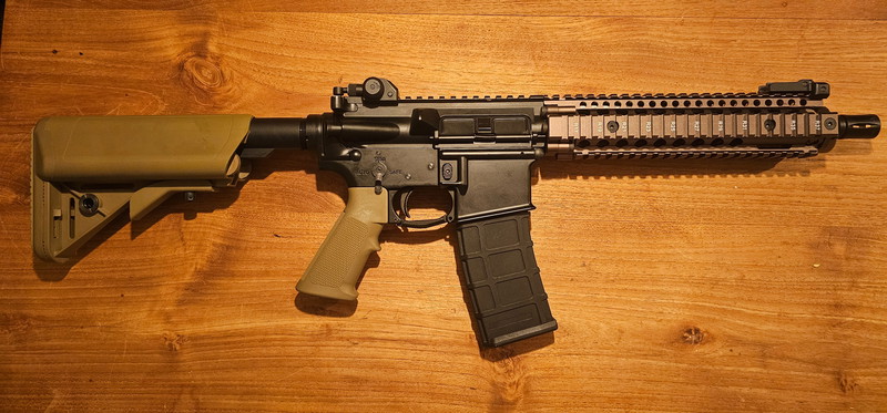 Image 1 pour GBB M4 | Golden Eagle | Daniel Defense | DD MK18