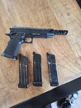 Afbeelding van Novritsch ssp5 met 3 lekvrije gebruikte magazijnen