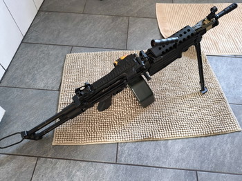 Afbeelding 2 van A&K M249 SAW real steel heavyweight versie met electric box mag lmg