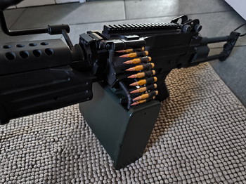 Imagen 4 de A&K M249 SAW real steel heavyweight versie met electric box mag lmg