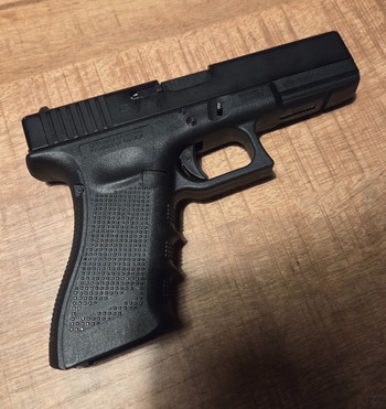 Bild 4 für Umarex Glock 17 Gen 4 + 3 Magazijnen & Holster