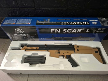 Image 2 for scar L and colt m4 and reddots