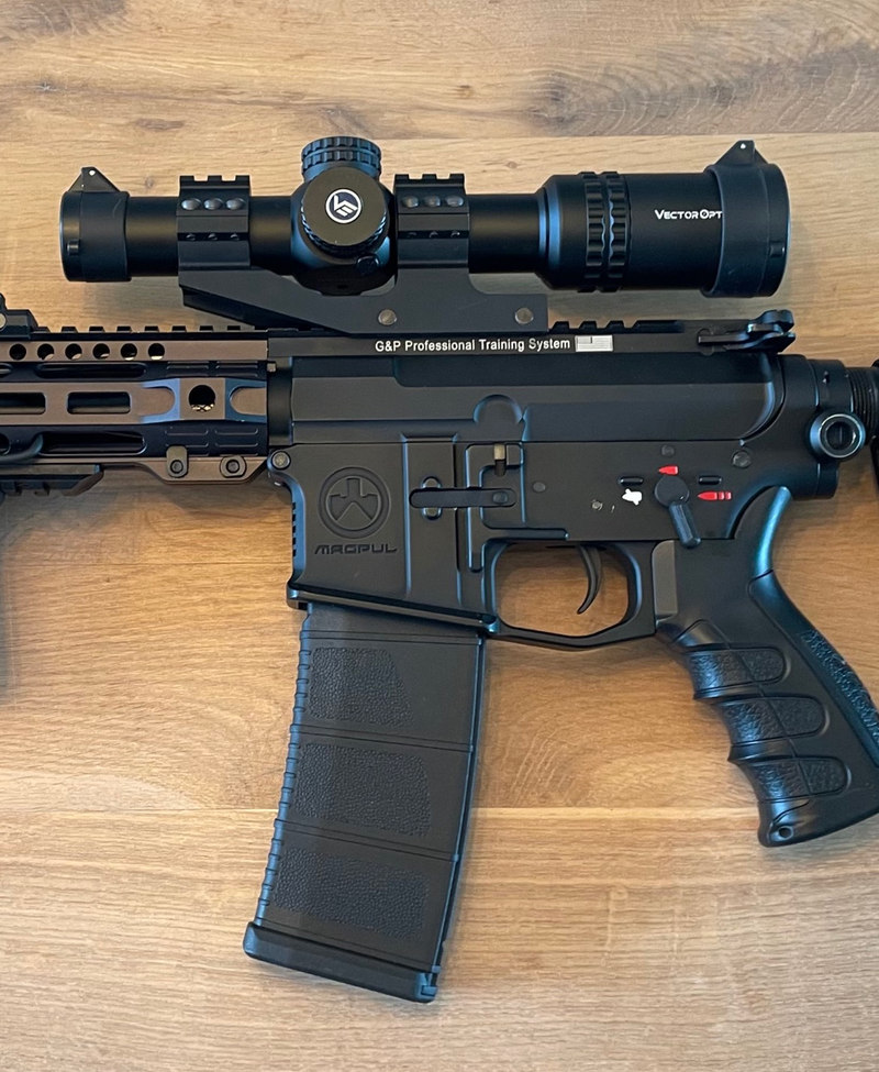 Afbeelding 1 van Vector Optics Grimlock gen2 1-6x24 scope met red dot