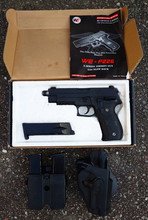 Image pour WE P226, 4 mags 1 holster and 1 magazine holder