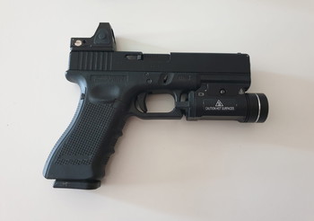 Imagen 3 de GLOCK 17 gen 4 met light en RMR
