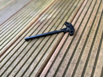 Bild 2 für M4 Raptor Style Charging Handle van Samoon