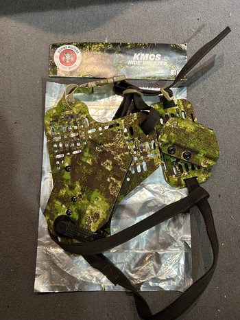 Image 2 for Kicking Mustang Hide Holster Platform (Right Hand)