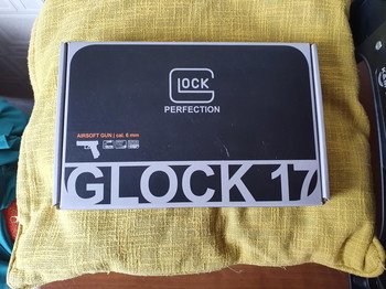Image 3 for GLOCK 17 GEN4 - CO2 - UMAREX
