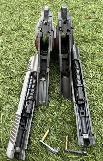 Image 6 for Cybergun Colt M1911 A1 full metal CO2 + Cybergun Colt Rail Gun Stainless CO2