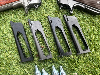Image 7 for Cybergun Colt M1911 A1 full metal CO2 + Cybergun Colt Rail Gun Stainless CO2