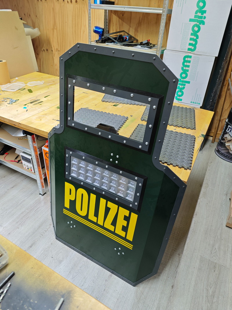 Imagen 1 de Te koop versie 2 rainbow siege blitz shield