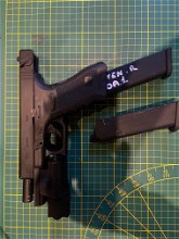 Image pour Glock 18c + extended mag