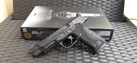 Image pour Tokyo Marui M&P9L Performance Center Ported GBB 2 magazijnen