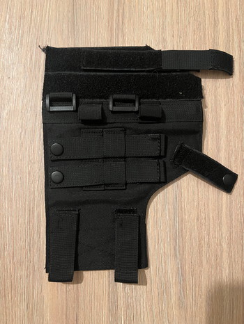 Image 2 for Universal MOLLE holster