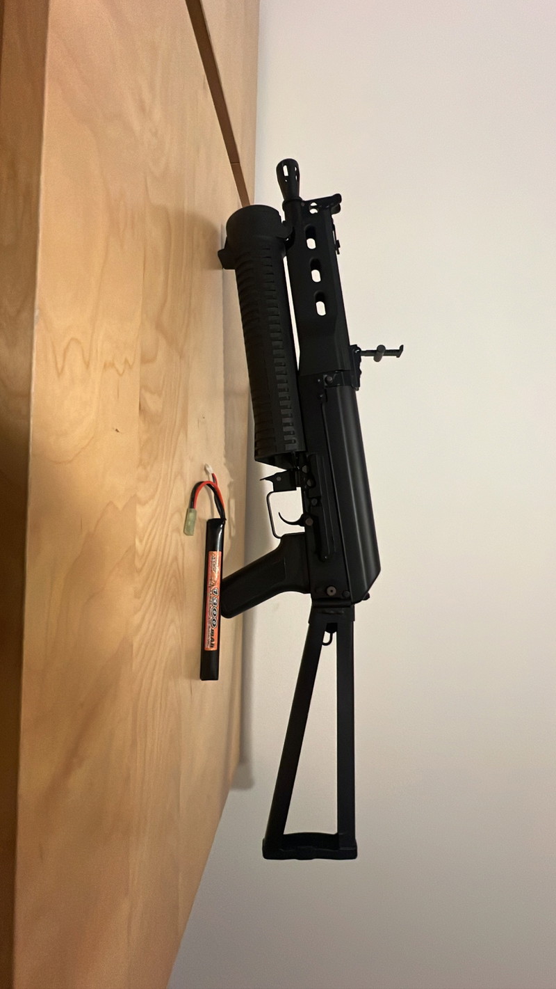 Imagen 1 de PP-19 Bizon replica + 1300 mAh batterij