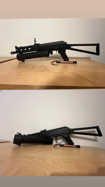 Imagen 2 de PP-19 Bizon replica + 1300 mAh batterij