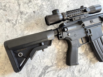 Afbeelding 3 van M4 / SSR4  |  Novritsch  |  F-Mark