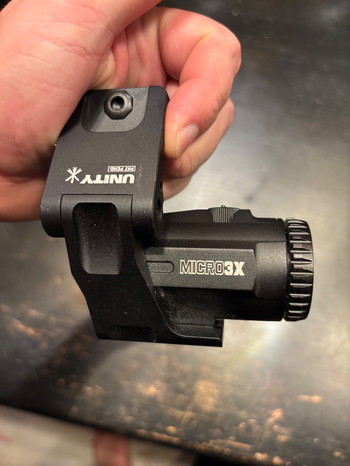 Afbeelding 2 van Vortex Magnifire en Vector optics Maverick