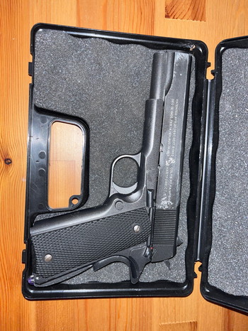 Image 2 for M1911 pistol + case