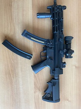 Image pour Cyma platinum MP5 (CM041H) including red/green dot