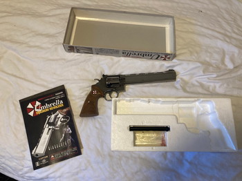 Image 2 for Tanaka Works Resident Evil Umbrella .44 Magnum 8 inches Gas Revolver