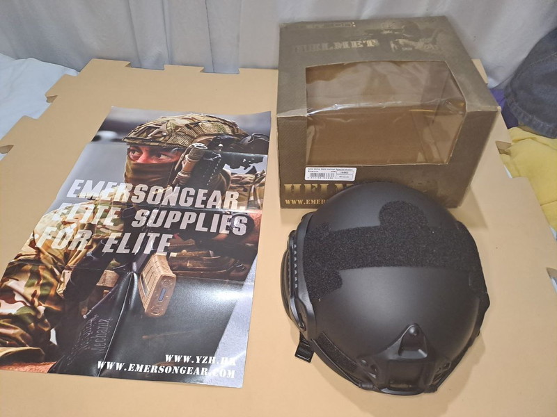 Afbeelding 1 van Emerson ACH MICH 2002 Helmet Special action