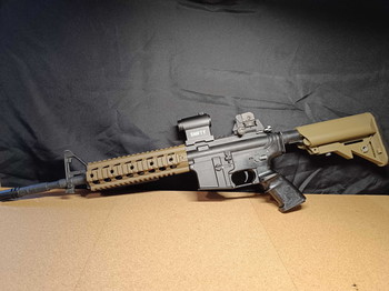 Afbeelding 2 van M4 custom aeg