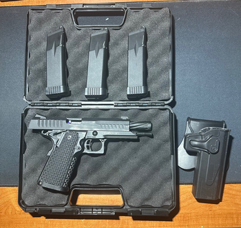 Imagen 2 de Novritsch SSP1 + 3Mags + Holster