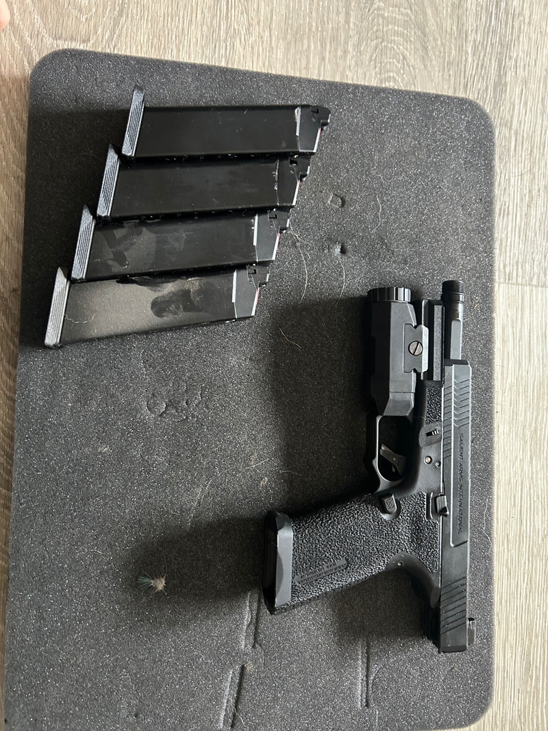Image 1 for Salient arms glock
