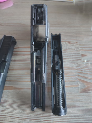 Image 3 for 2 x glock 17