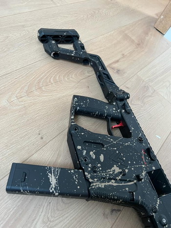 Afbeelding 2 van Krytac Kriss Vector AEG GEUPGRADE - Paintjob + accessoires