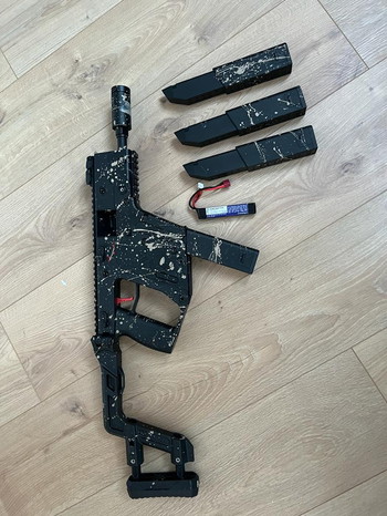 Afbeelding 3 van Krytac Kriss Vector AEG GEUPGRADE - Paintjob + accessoires