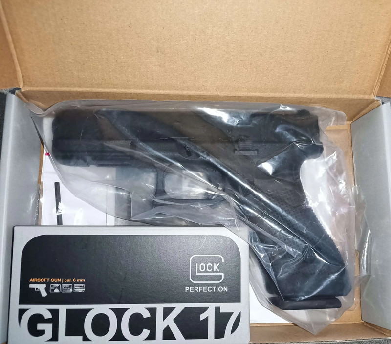 Image 1 pour Glock 17 Gen. 5 Airsoft met metalen slede GBB 6mm zwart( nieuw in doos )