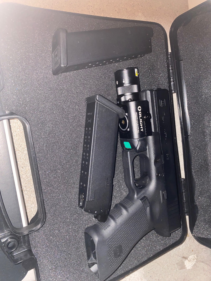 Image 1 for Nette Glock 17 gen 4 met sterke lamp