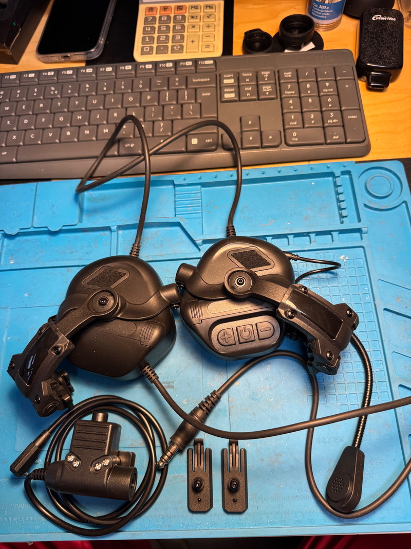 Image 1 pour Tactische headset met actieve gehoorbescherming + PTT NIEUW
