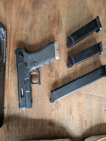 Image 5 for complete uitrusting, incl. o.a. JG BAR-10, ICS G33, JG Mp5, WE glock18C.