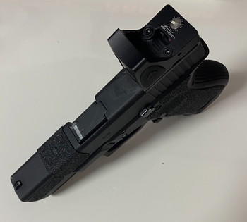 Image 5 for VFC Glock 19 - Gen. 3 F-Mark (G19) - Glock 17 / 45 Magazines + RMR + Accessories