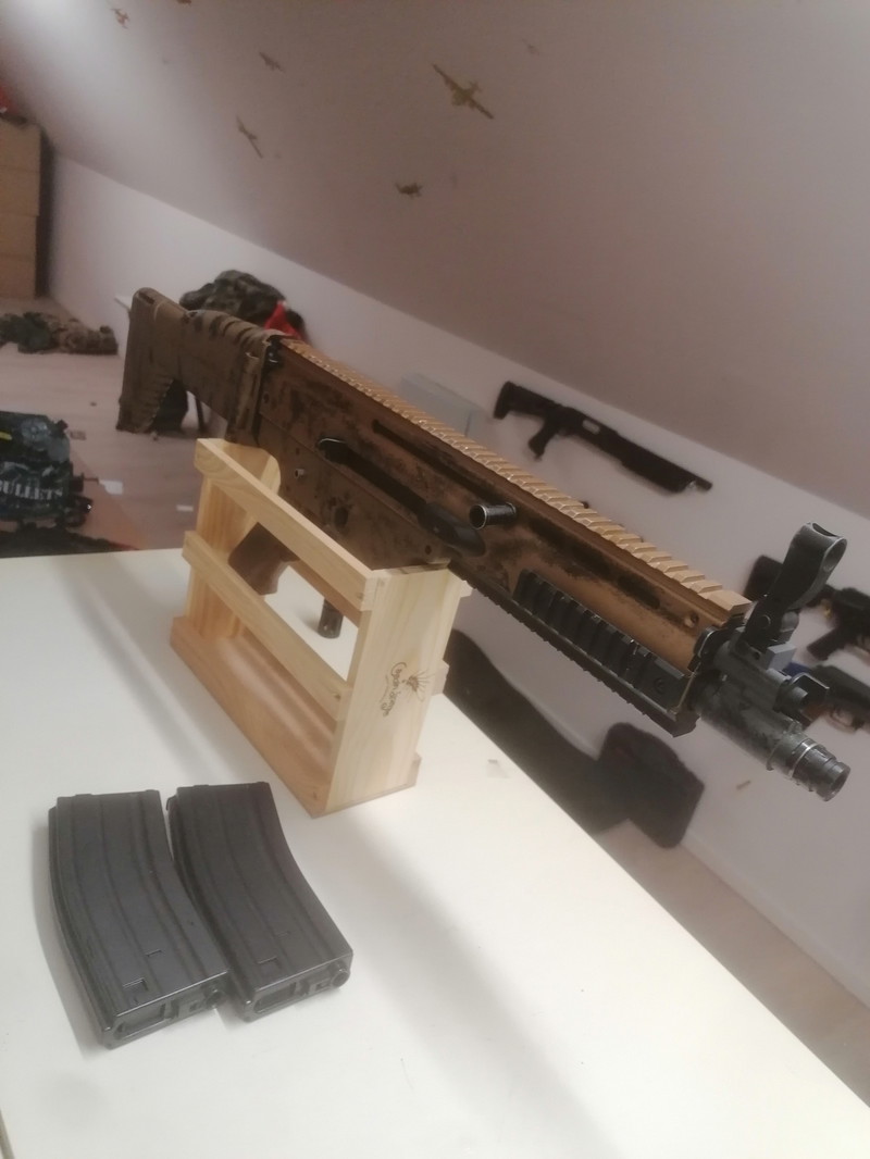 Image 1 for https://www.airsoftshop.be/nl/tokyo-marui-next-gen-scar-l-dark-earth.html