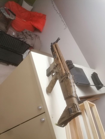 Image 3 for https://www.airsoftshop.be/nl/tokyo-marui-next-gen-scar-l-dark-earth.html