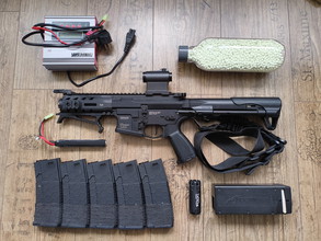 Afbeelding van G&G ARP 556 met Gate Titan II en upgrades