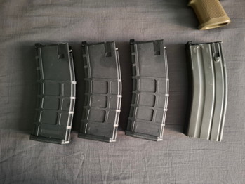 Imagen 4 de DE x EMG Daniel Defense MK18 FDE (GBB) + 2 mags