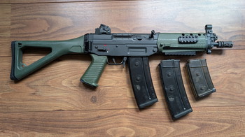 Bild 3 für ICS Sig 552 commando aeg + 3 mags