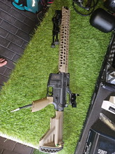 Image pour Specna Arms LVOA AR15 met PolarStar Kythera HPA engine.