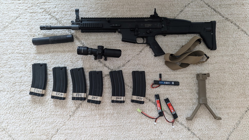 Afbeelding 1 van SCAR L aeg G&G  (with 6 chargers and accessories)