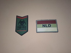 Afbeelding van 2 patches, Zombie & NLD